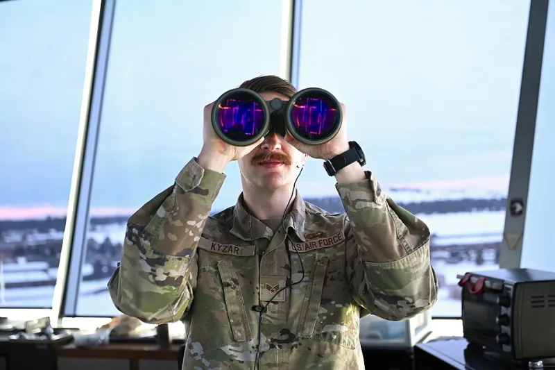 The Vacuum Tube Ceiling: Inside America's Struggle to Modernize Its Air Traffic Backbone